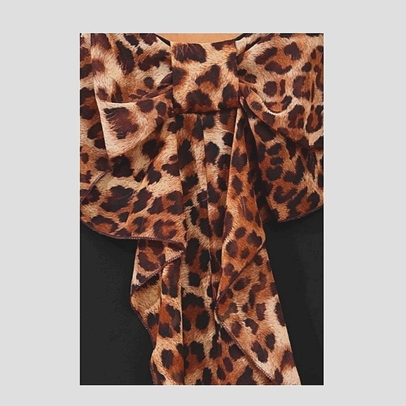 NEW CHEVRON TOP WITH LEOPARD BOW PLUS SIZE LARGE/XLARGE - Picture 5 of 10